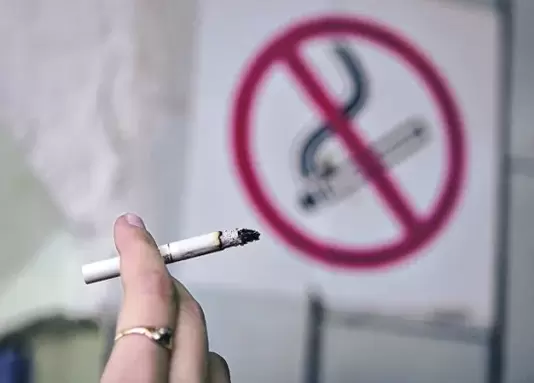 smoking is allowed in the entrance
