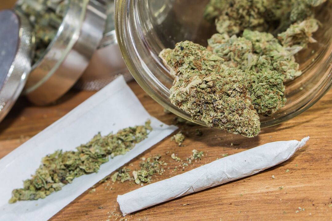 smoke weed in different ways